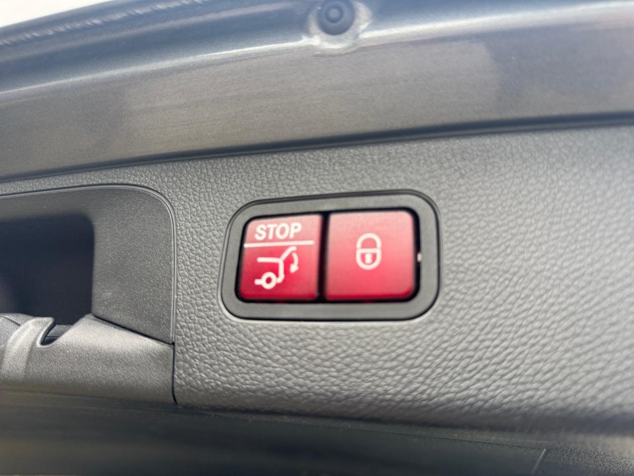 Mercedes-Benz GLC GLC 300 4MATIC SUV 2018