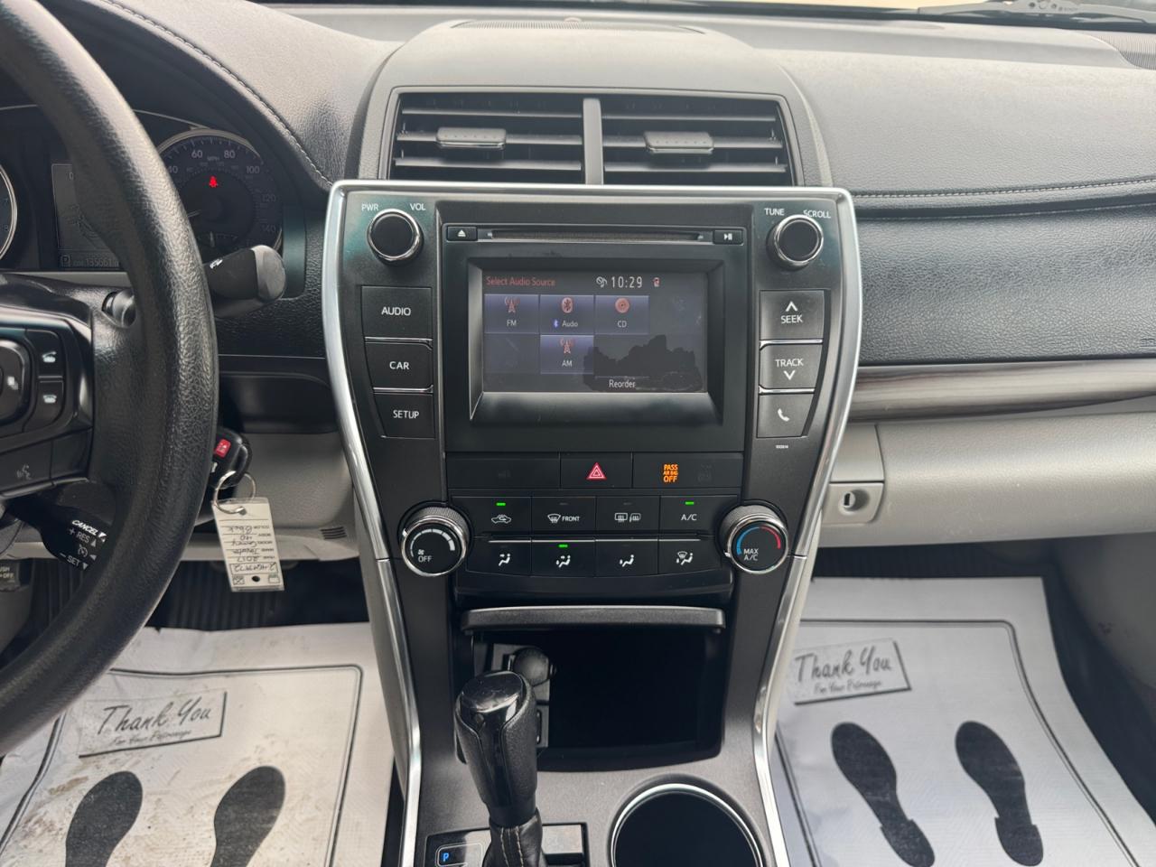 Toyota Camry LE Auto (Natl) 2017