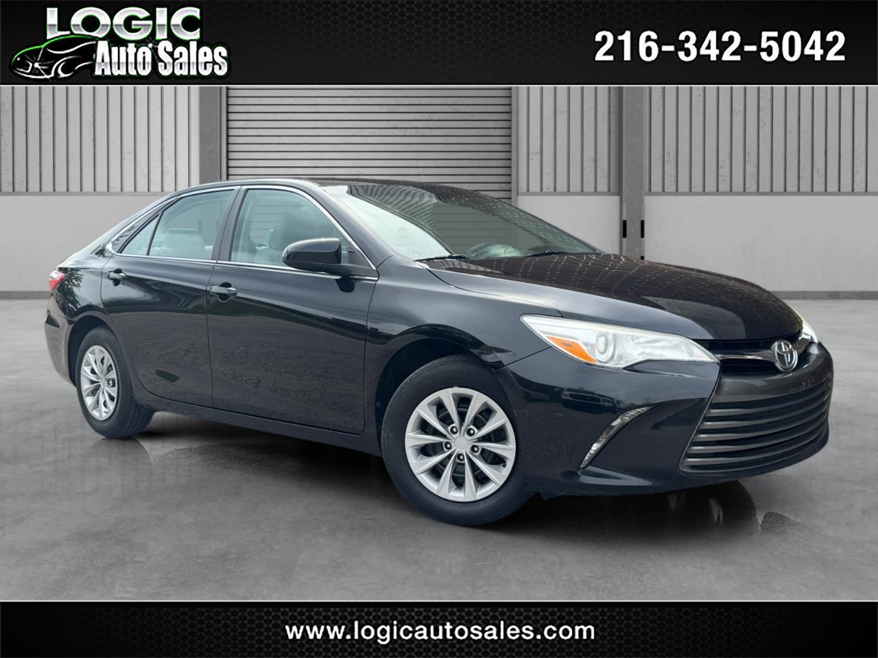 Toyota Camry LE Auto (Natl) 2017