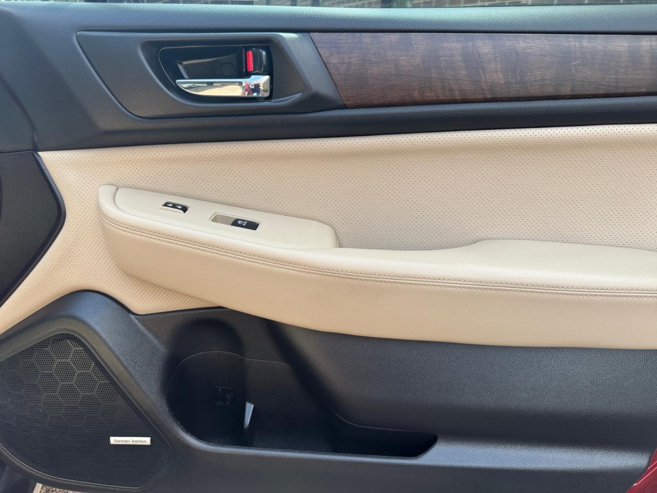 Subaru Outback 4dr Wgn 2.5i Limited 2016