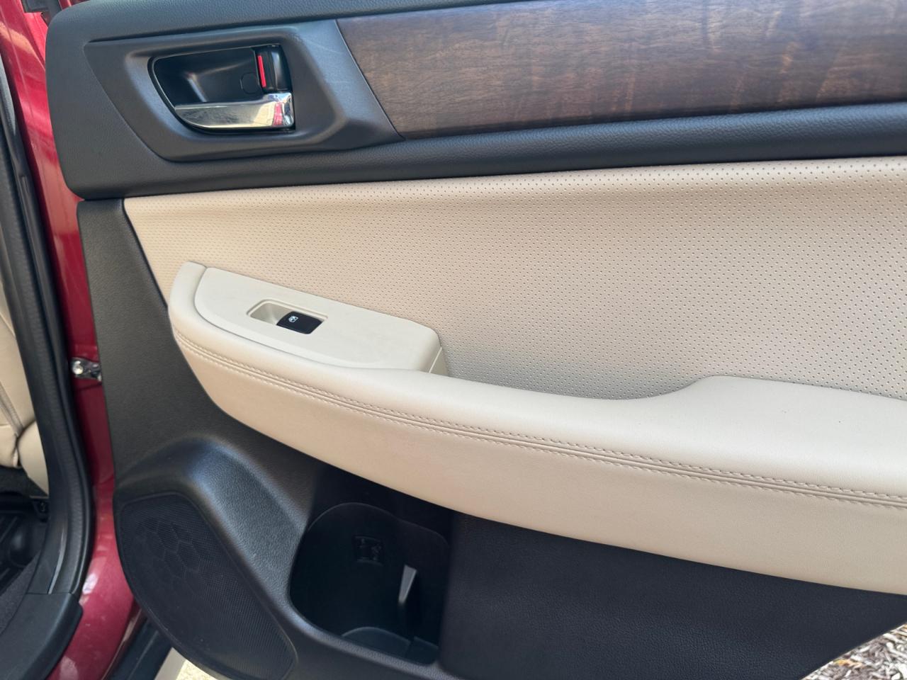 Subaru Outback 4dr Wgn 2.5i Limited 2016