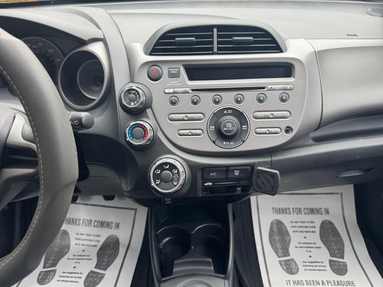 Honda Fit 5dr HB Man 2010