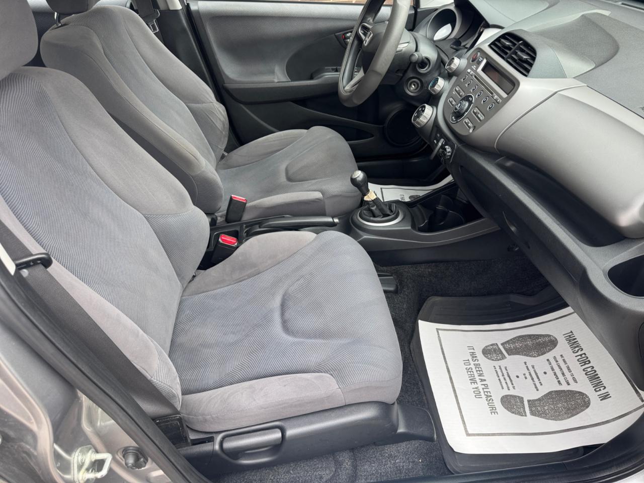 Honda Fit 5dr HB Man 2010