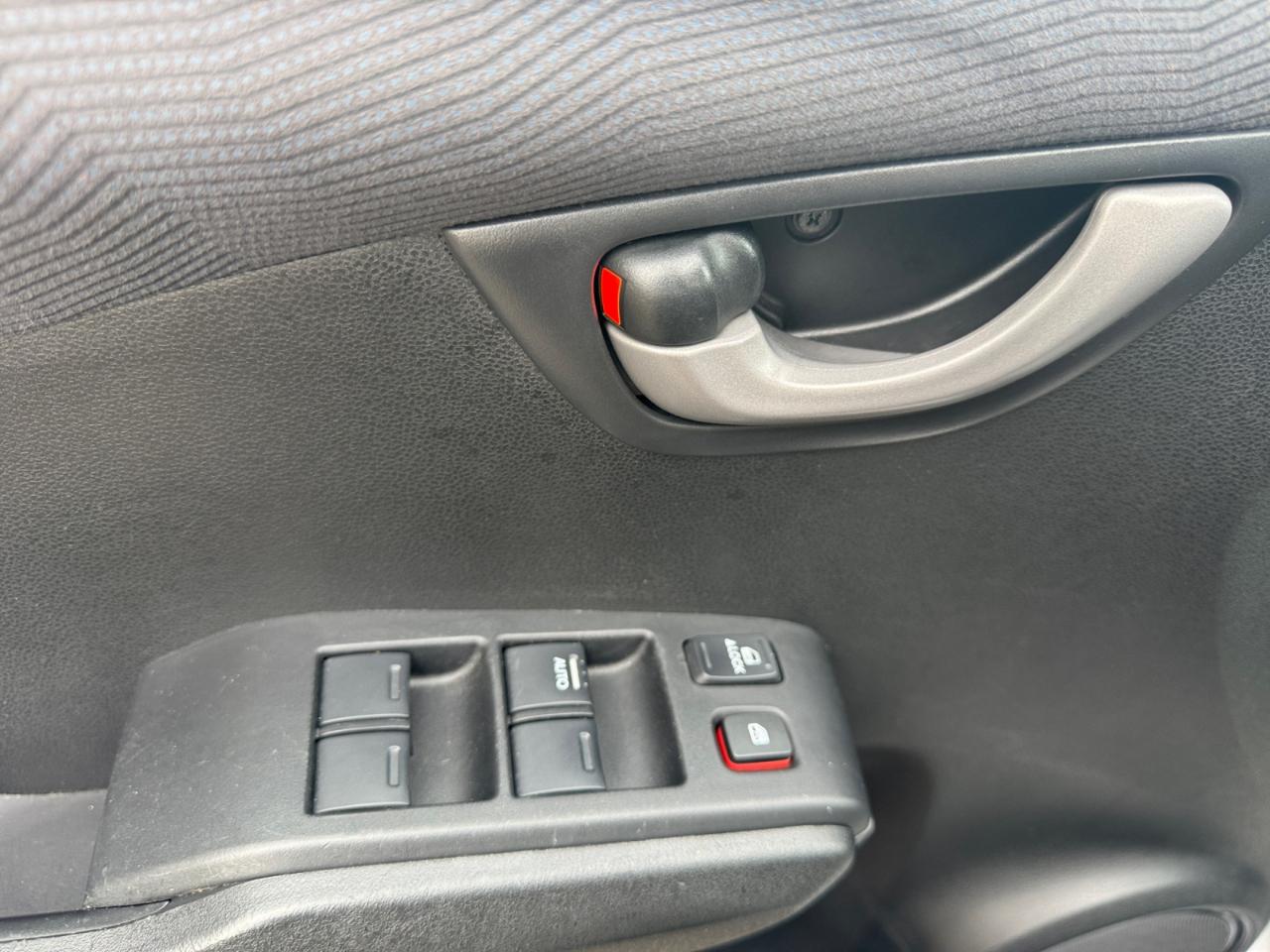 Honda Fit 5dr HB Man 2010