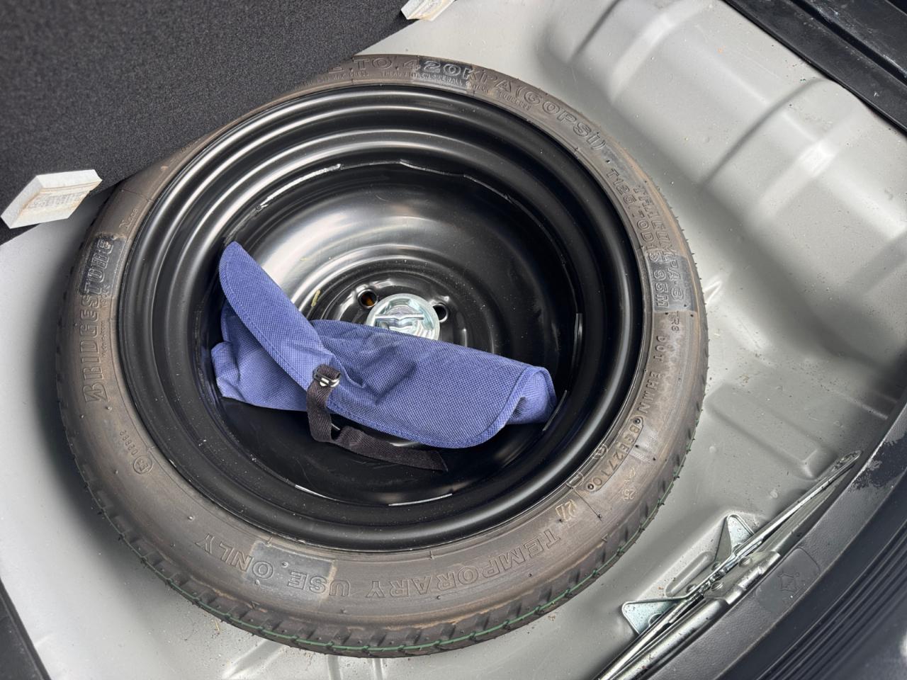 Honda Fit 5dr HB Man 2010