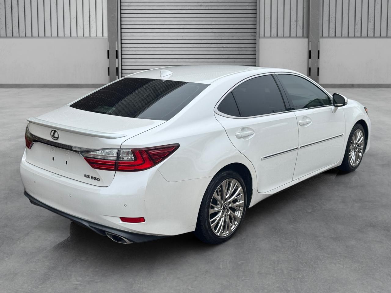 Lexus ES ES 350 FWD 2017