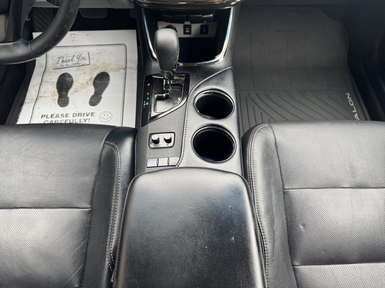 Toyota Avalon 4dr Sdn Limited (Natl) 2016