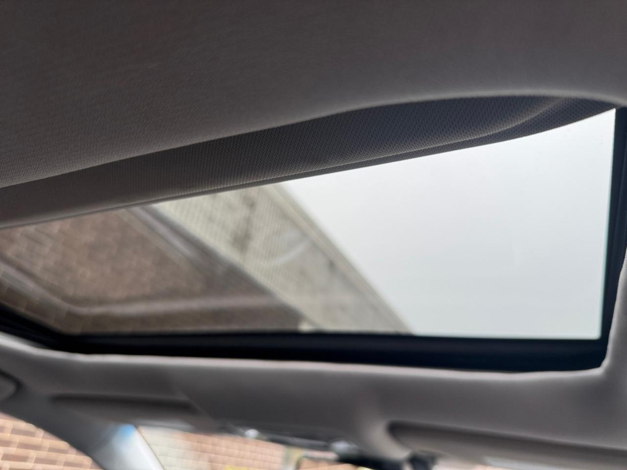 Toyota Avalon 4dr Sdn Limited (Natl) 2016