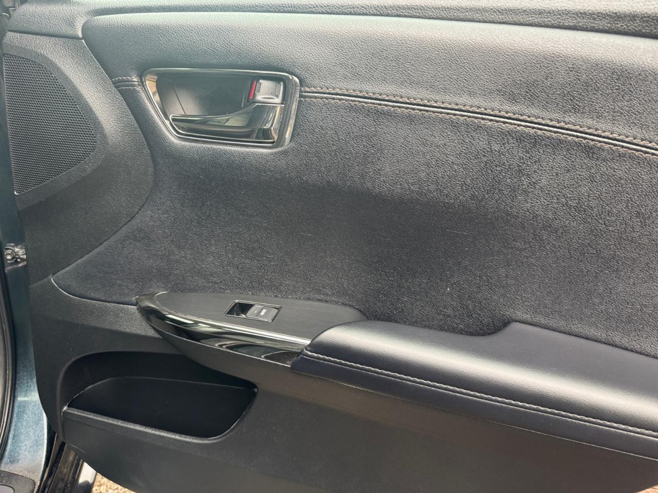 Toyota Avalon 4dr Sdn Limited (Natl) 2016