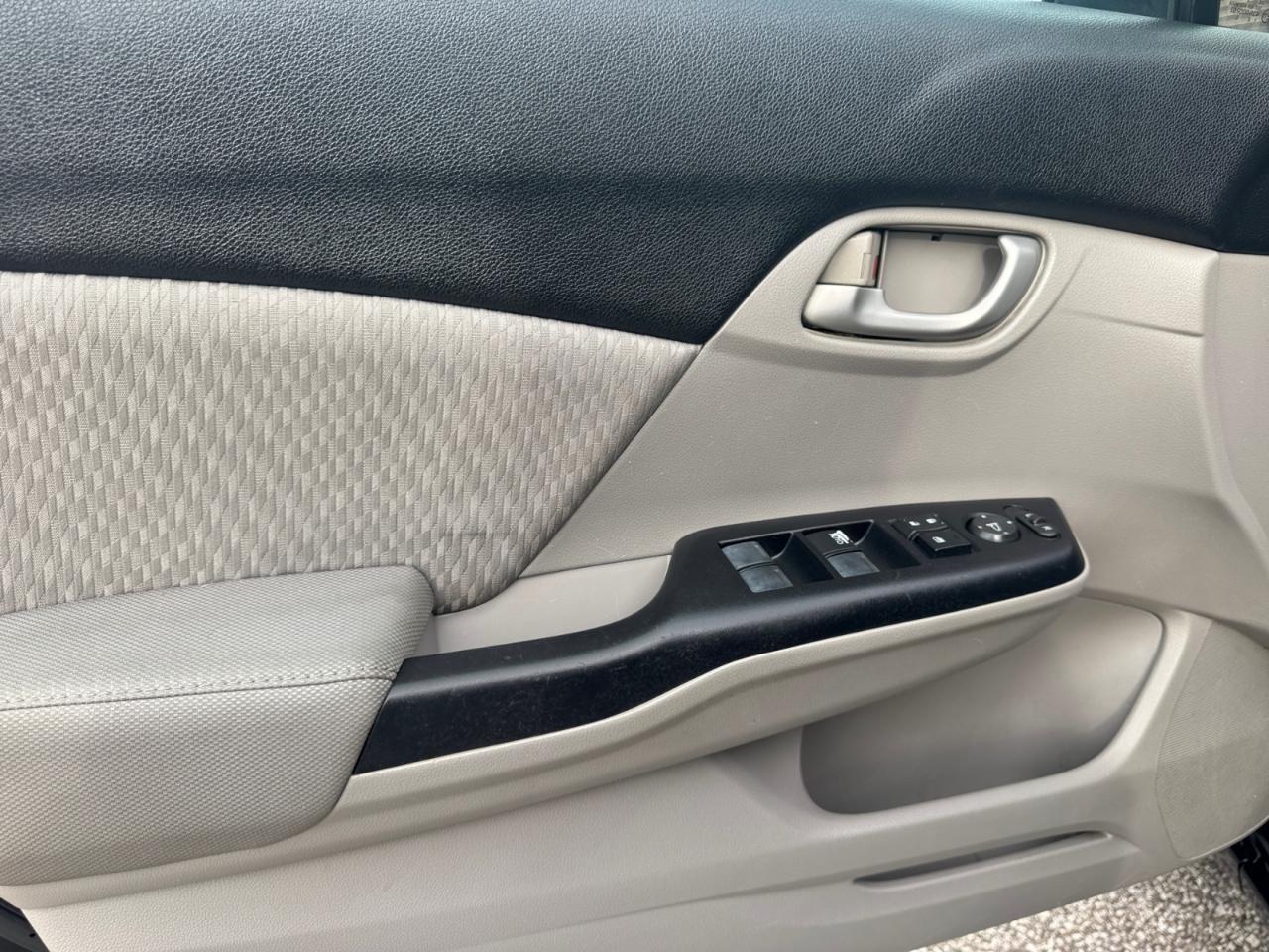 Honda Civic Sedan 4dr CVT LX 2014
