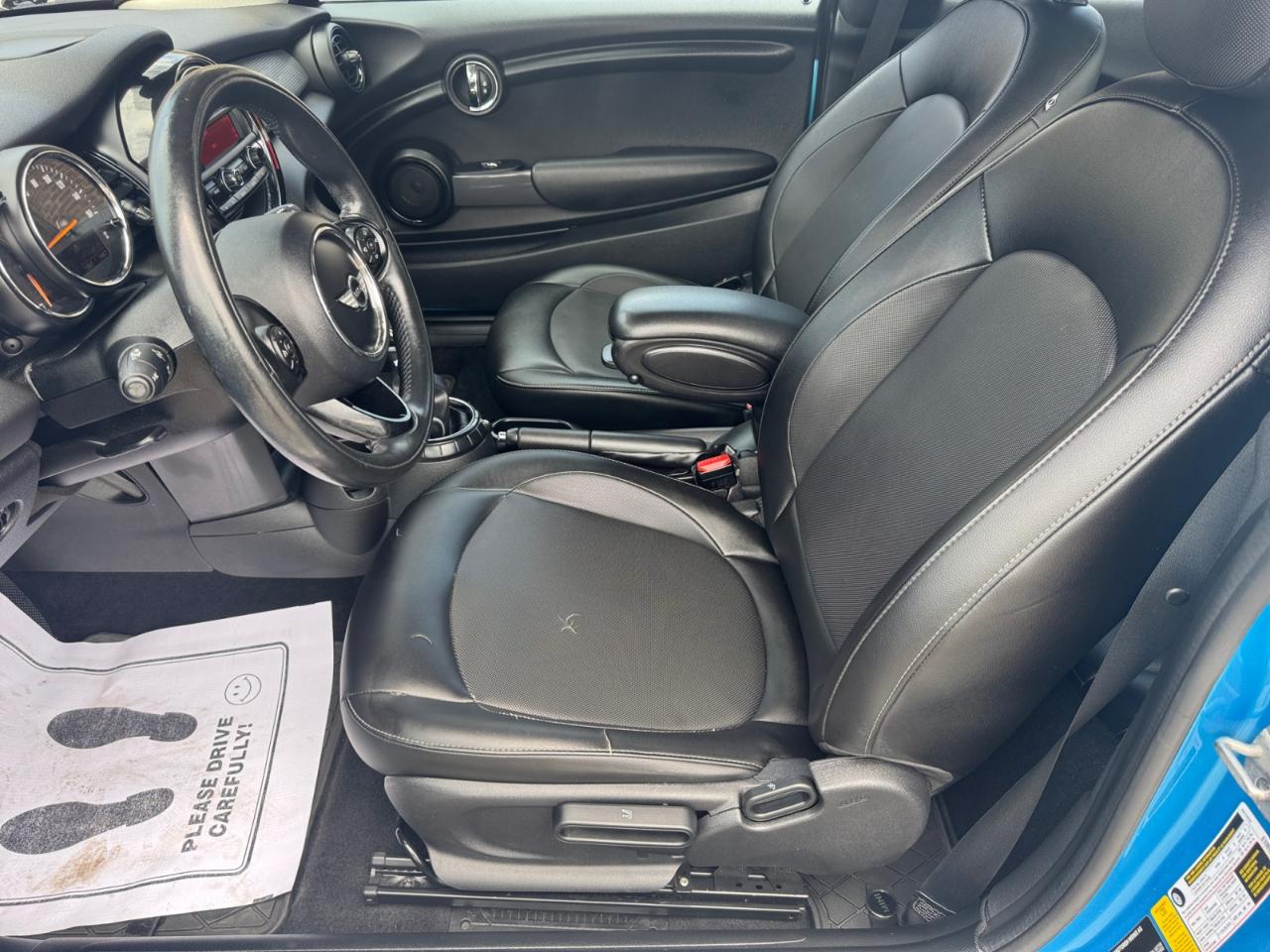 MINI Cooper Hardtop 2dr HB 2015