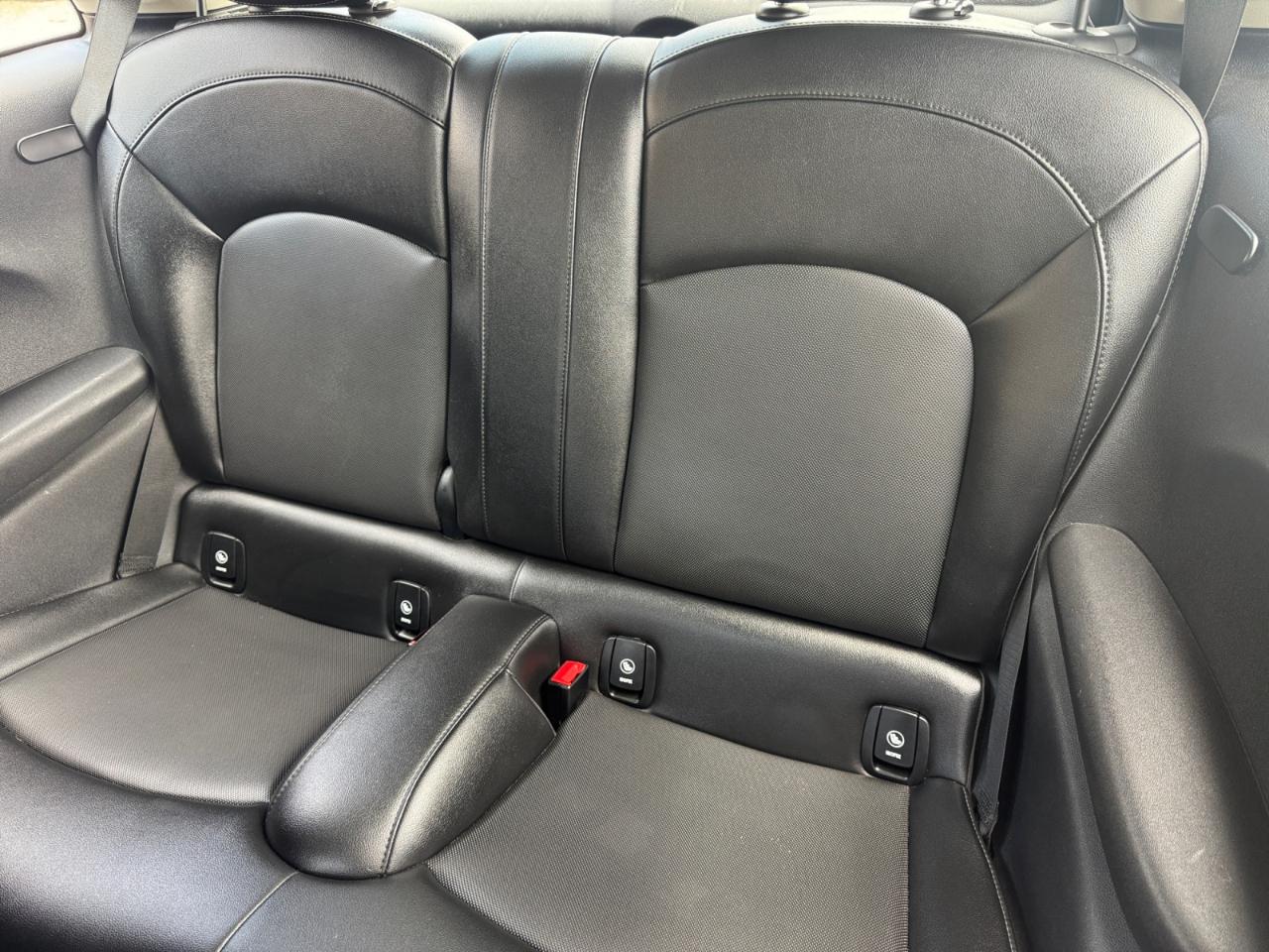 MINI Cooper Hardtop 2dr HB 2015