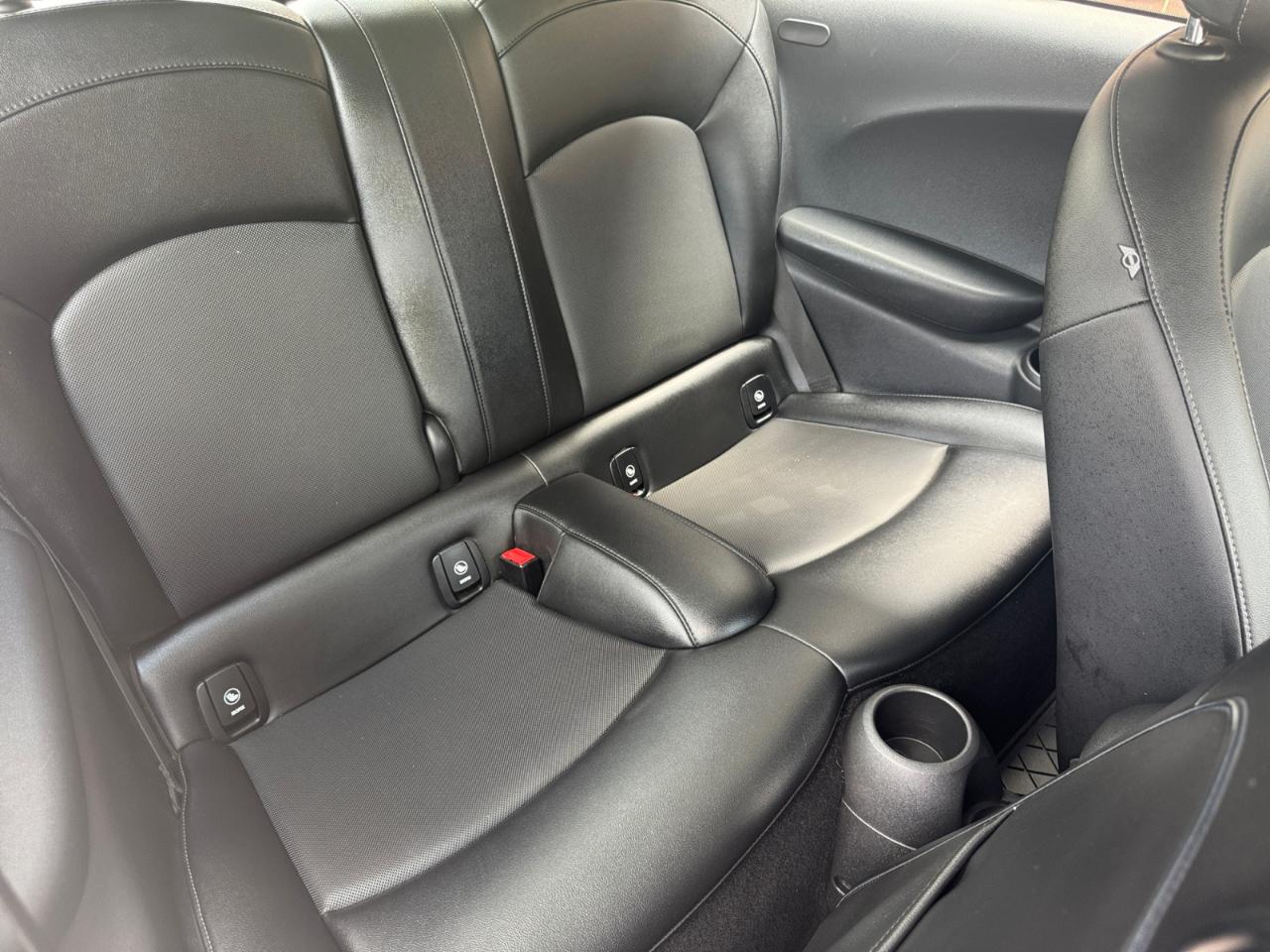 MINI Cooper Hardtop 2dr HB 2015
