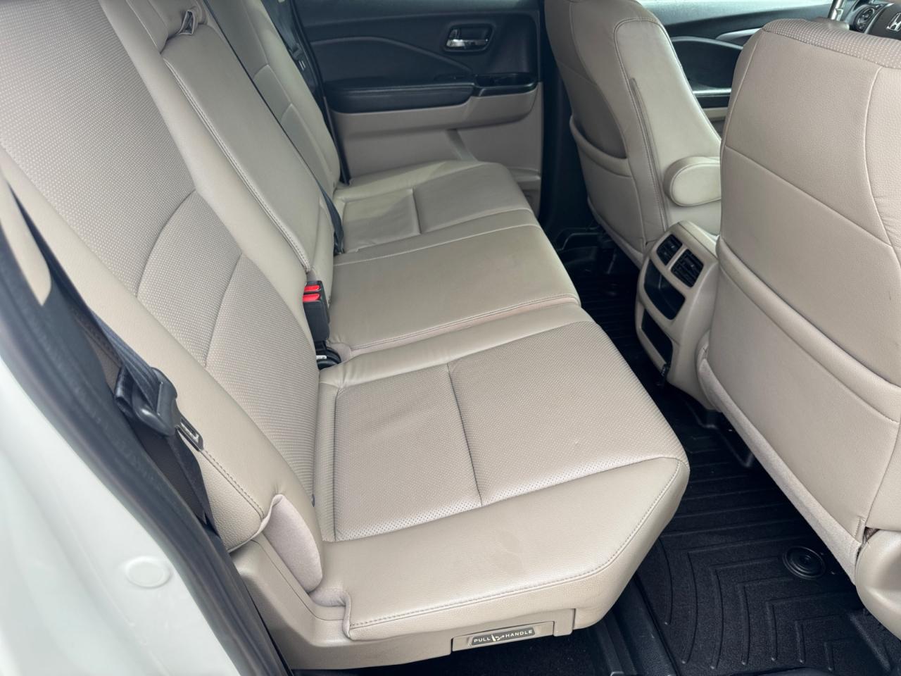 Honda Ridgeline RTL-T 4x4 Crew Cab 5.3' Bed 2017