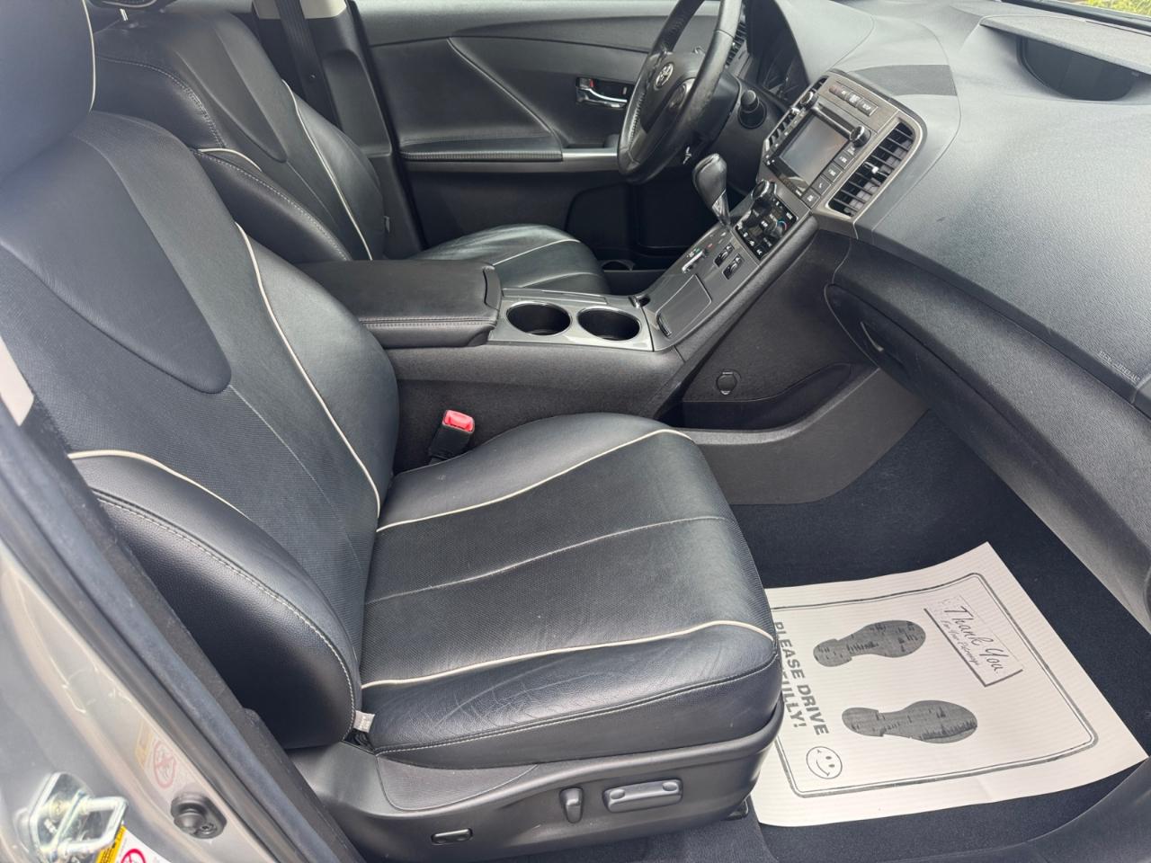 Toyota Venza 4dr Wgn I4 FWD XLE (Natl) 2015