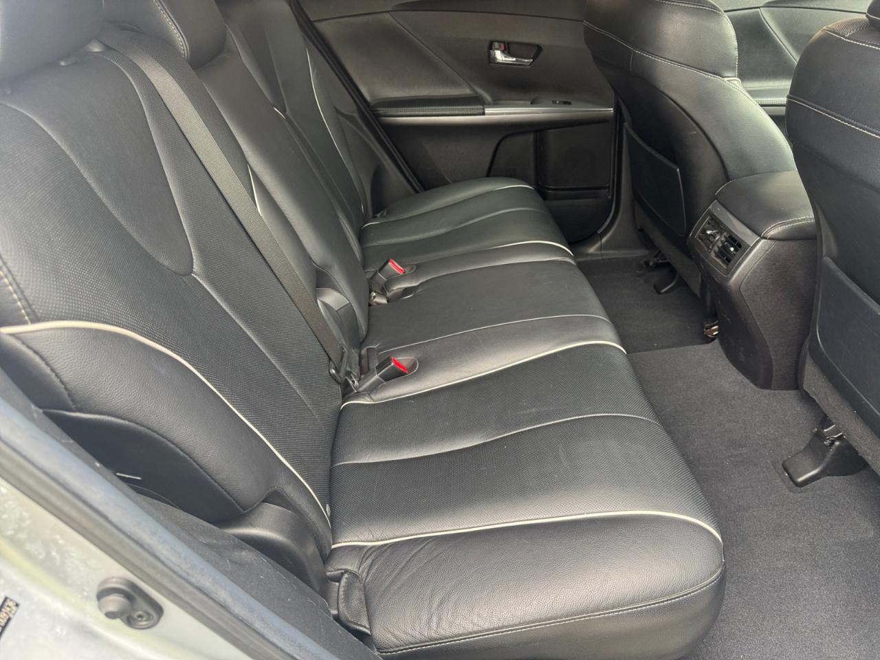 Toyota Venza 4dr Wgn I4 FWD XLE (Natl) 2015