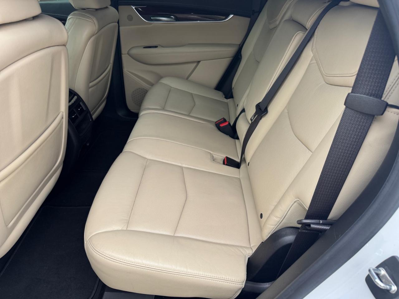 Cadillac XT5 AWD 4dr Luxury 2017