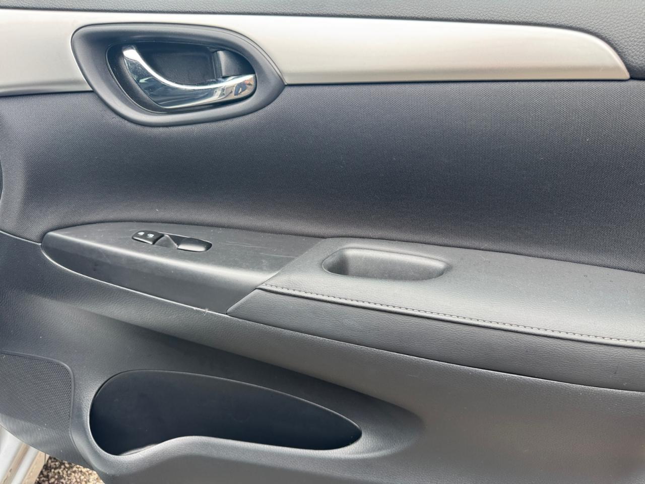 Nissan Sentra S CVT 2018