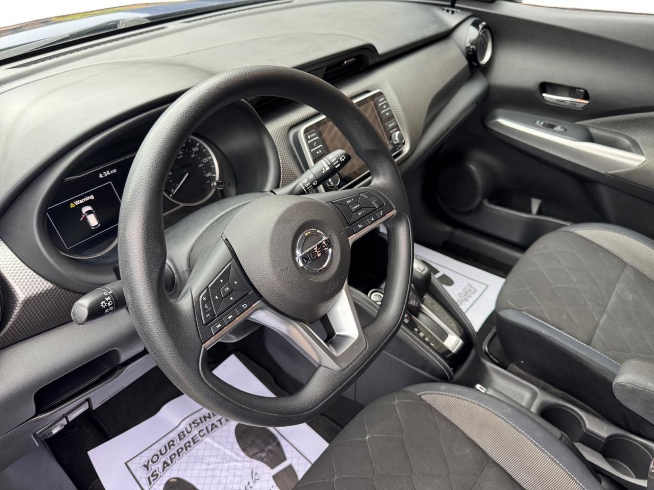 Nissan Kicks SV FWD 2018