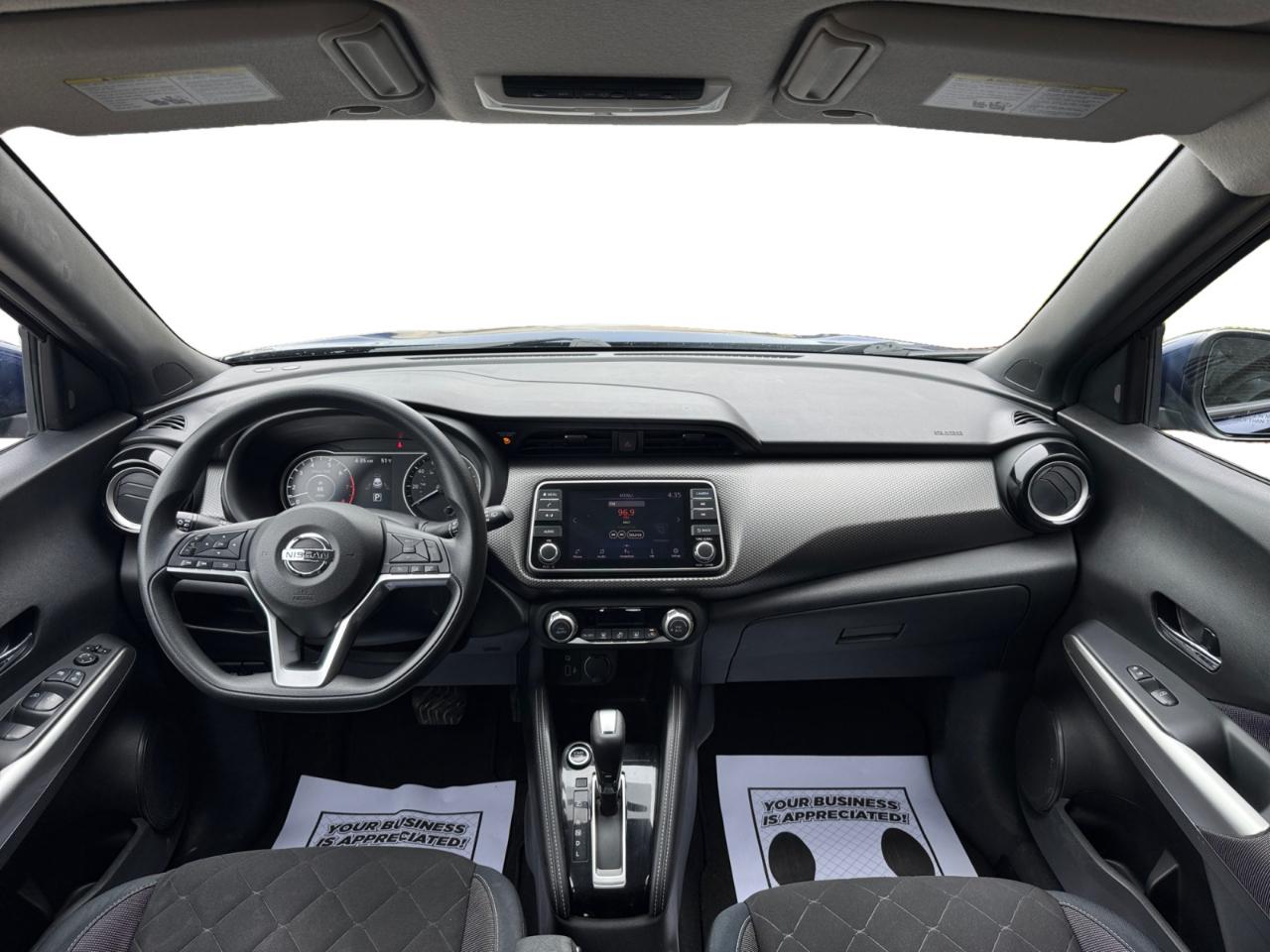 Nissan Kicks SV FWD 2018