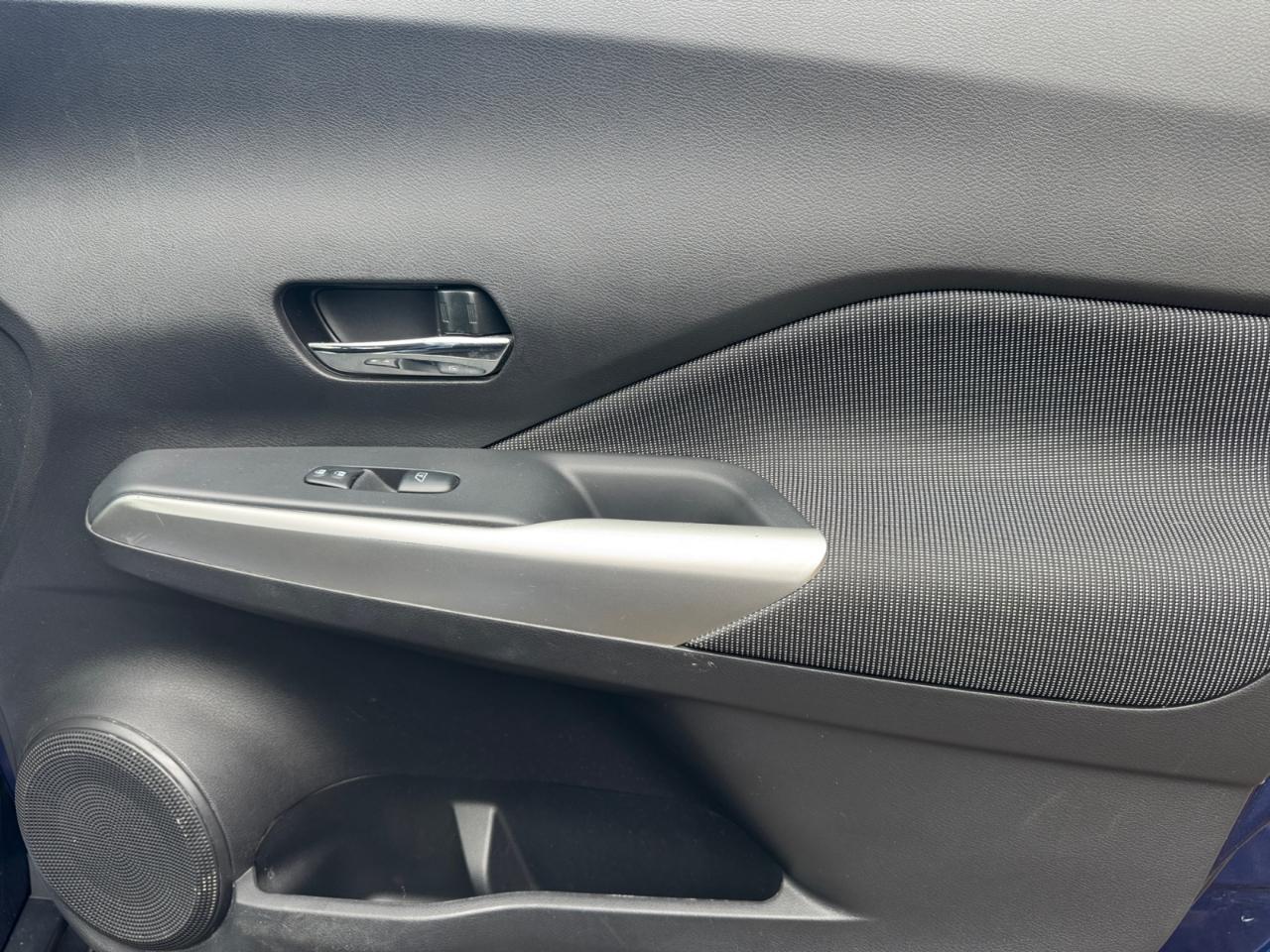 Nissan Kicks SV FWD 2018