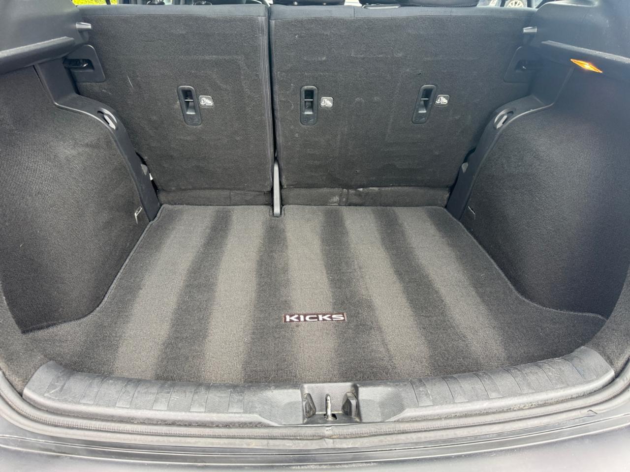 Nissan Kicks SV FWD 2018
