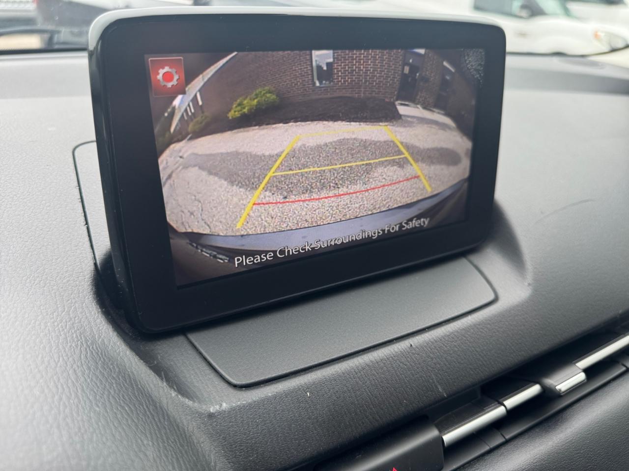 Toyota Yaris Sedan LE Auto (Natl) 2019