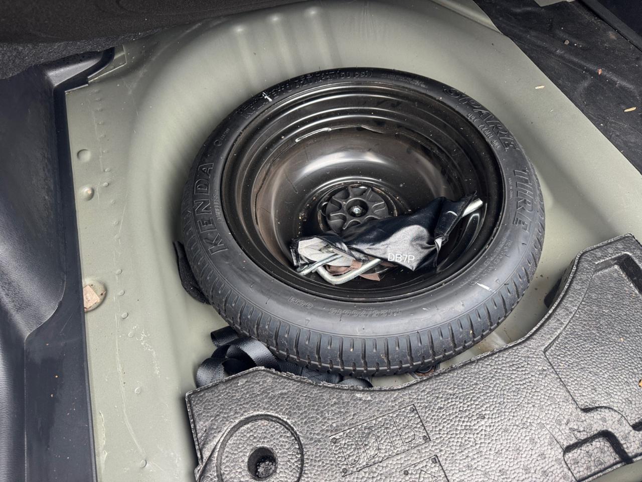 Toyota Yaris Sedan LE Auto (Natl) 2019