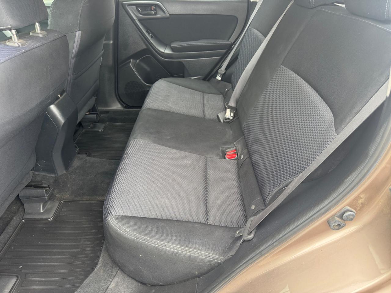Subaru Forester 4dr CVT 2.5i PZEV 2015