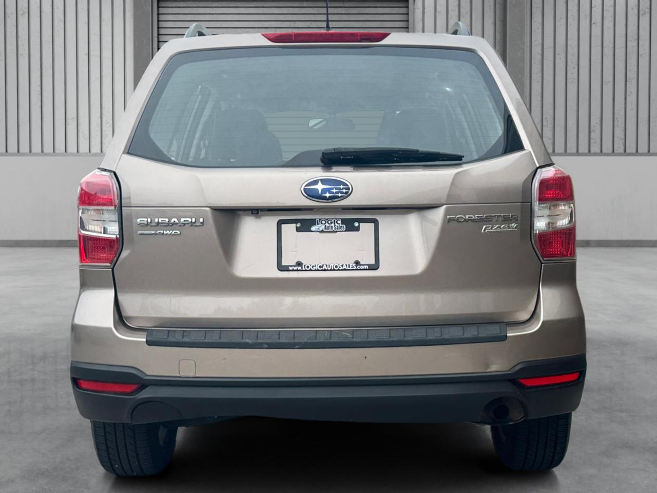 Subaru Forester 4dr CVT 2.5i PZEV 2015