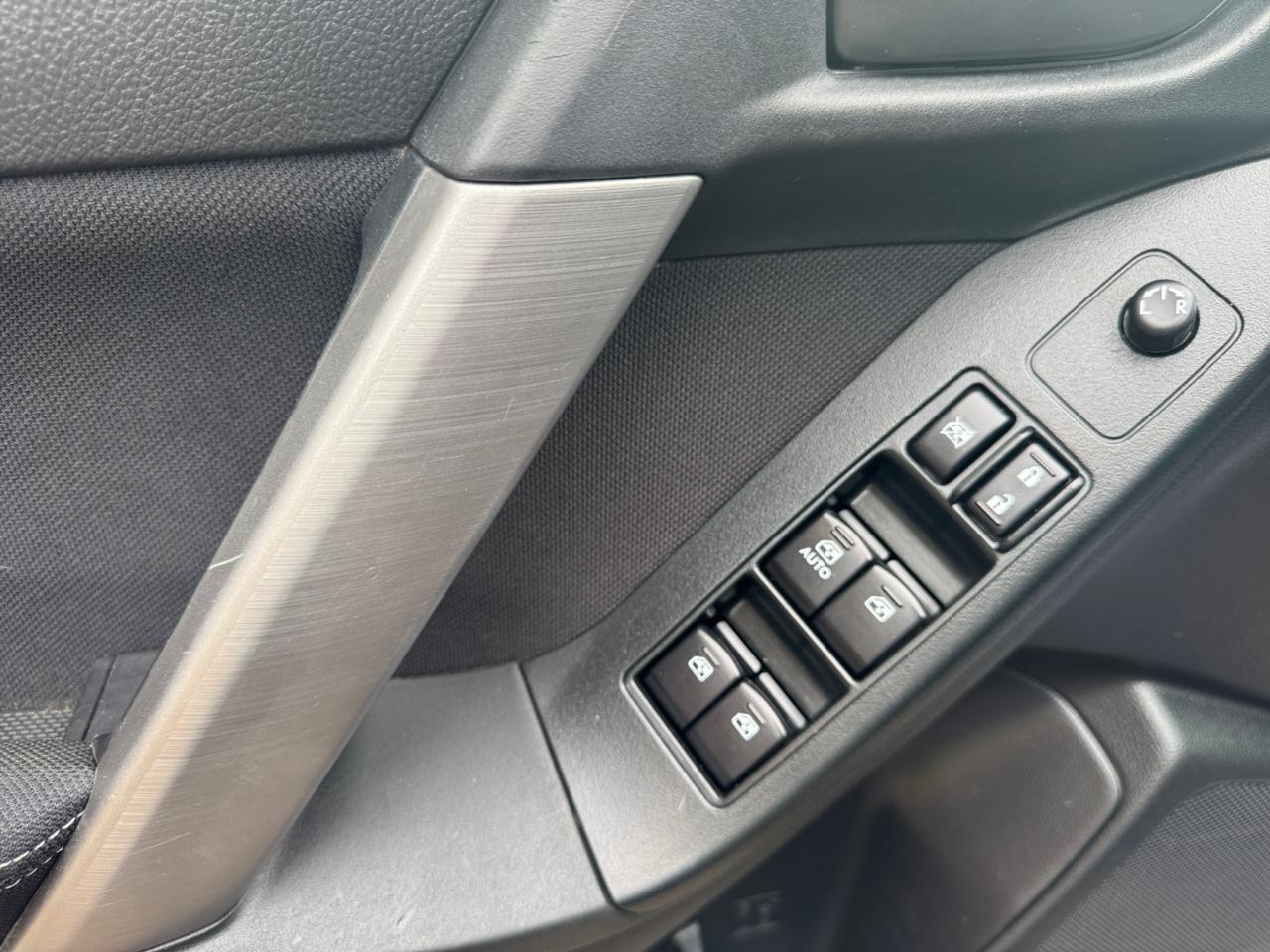 Subaru Forester 4dr CVT 2.5i PZEV 2015