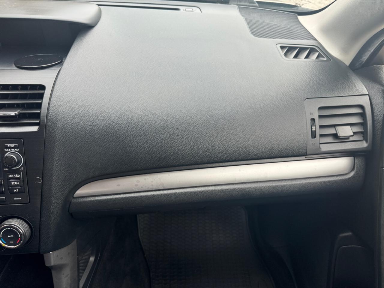 Subaru Forester 4dr CVT 2.5i PZEV 2015