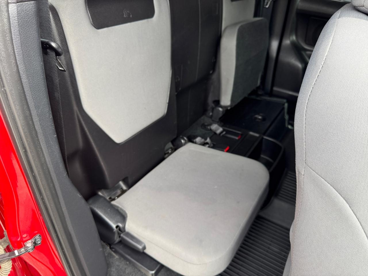 Toyota Tacoma 4WD SR Access Cab 6' Bed I4 AT (Natl) 2019