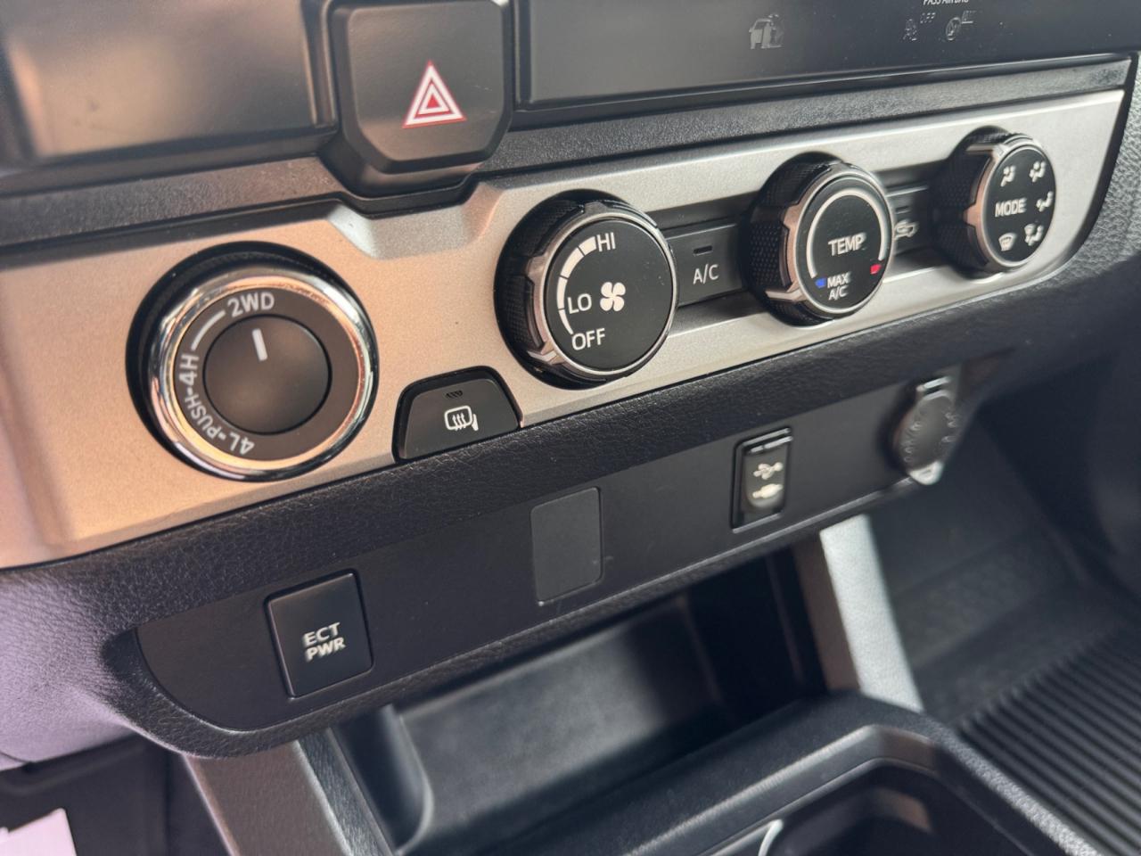 Toyota Tacoma 4WD SR Access Cab 6' Bed I4 AT (Natl) 2019