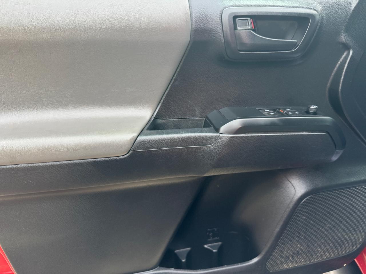 Toyota Tacoma 4WD SR Access Cab 6' Bed I4 AT (Natl) 2019