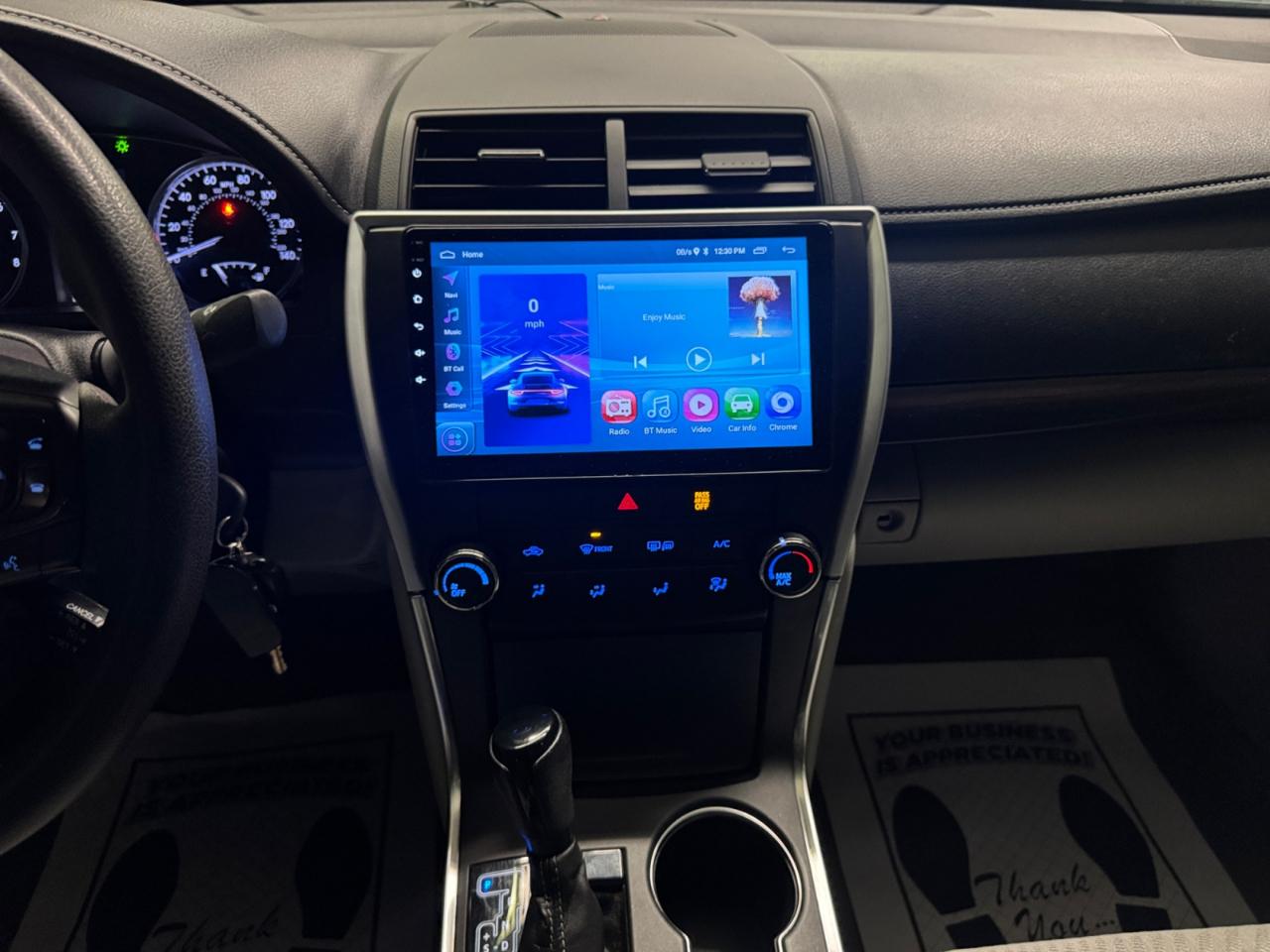 Toyota Camry LE Auto (Natl) 2017