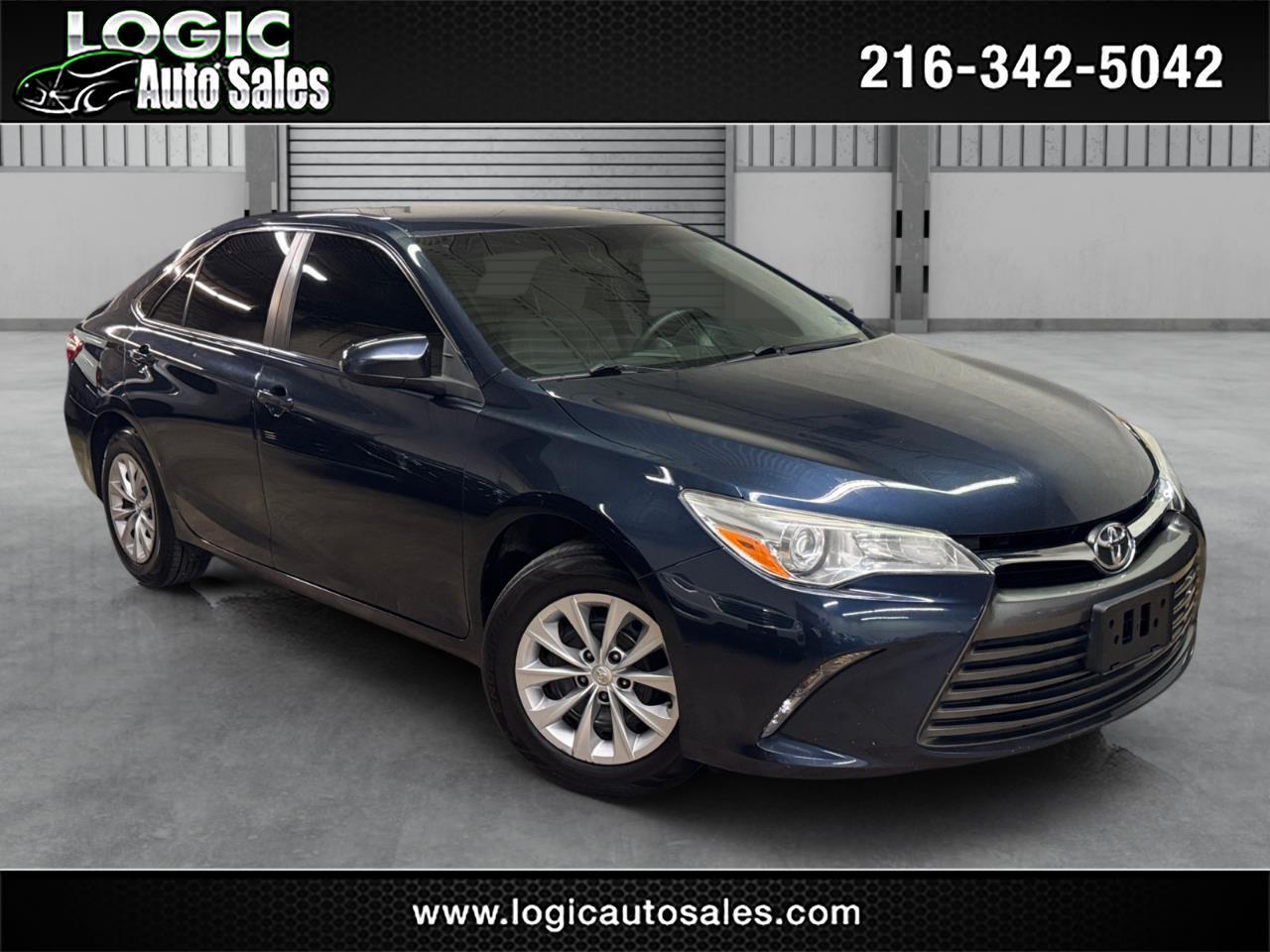 Toyota Camry LE Auto (Natl) 2017