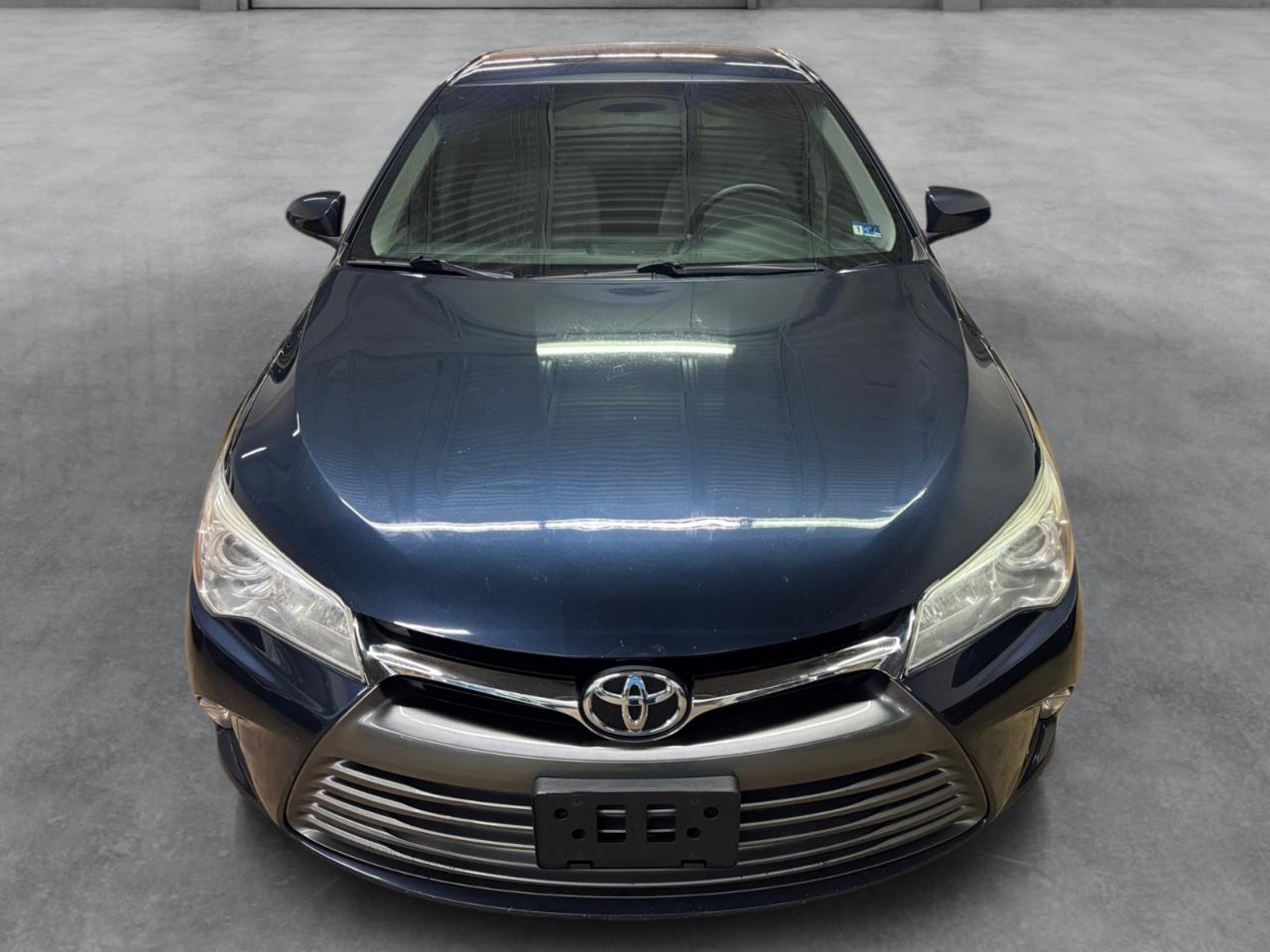 Toyota Camry LE Auto (Natl) 2017