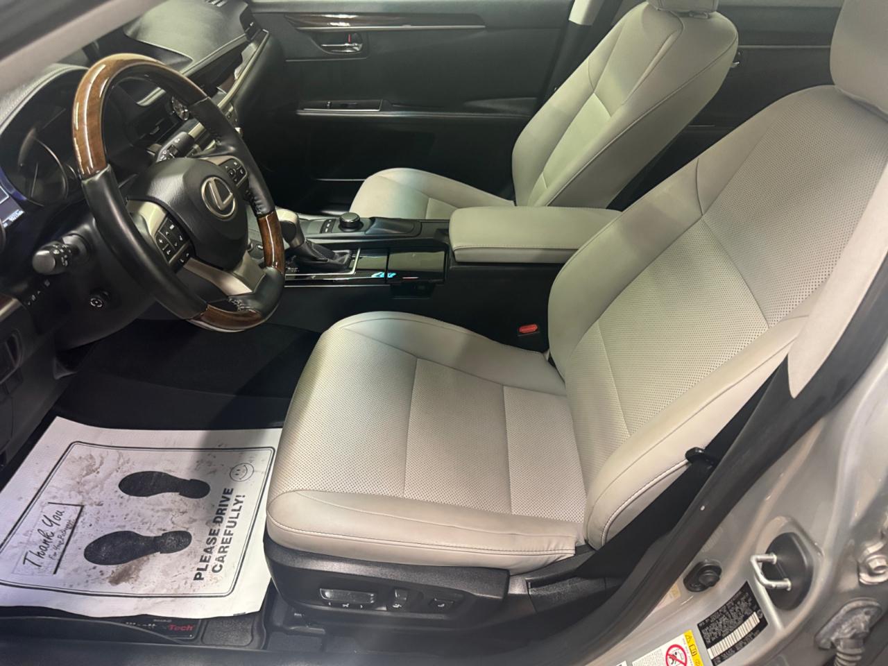Lexus ES 350 4dr Sdn 2016