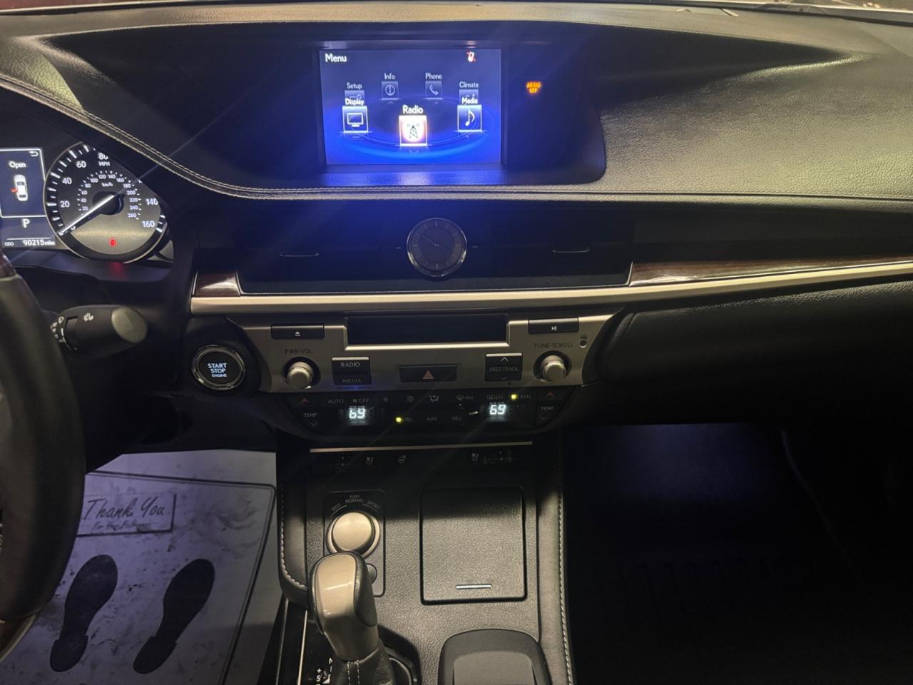 Lexus ES 350 4dr Sdn 2016