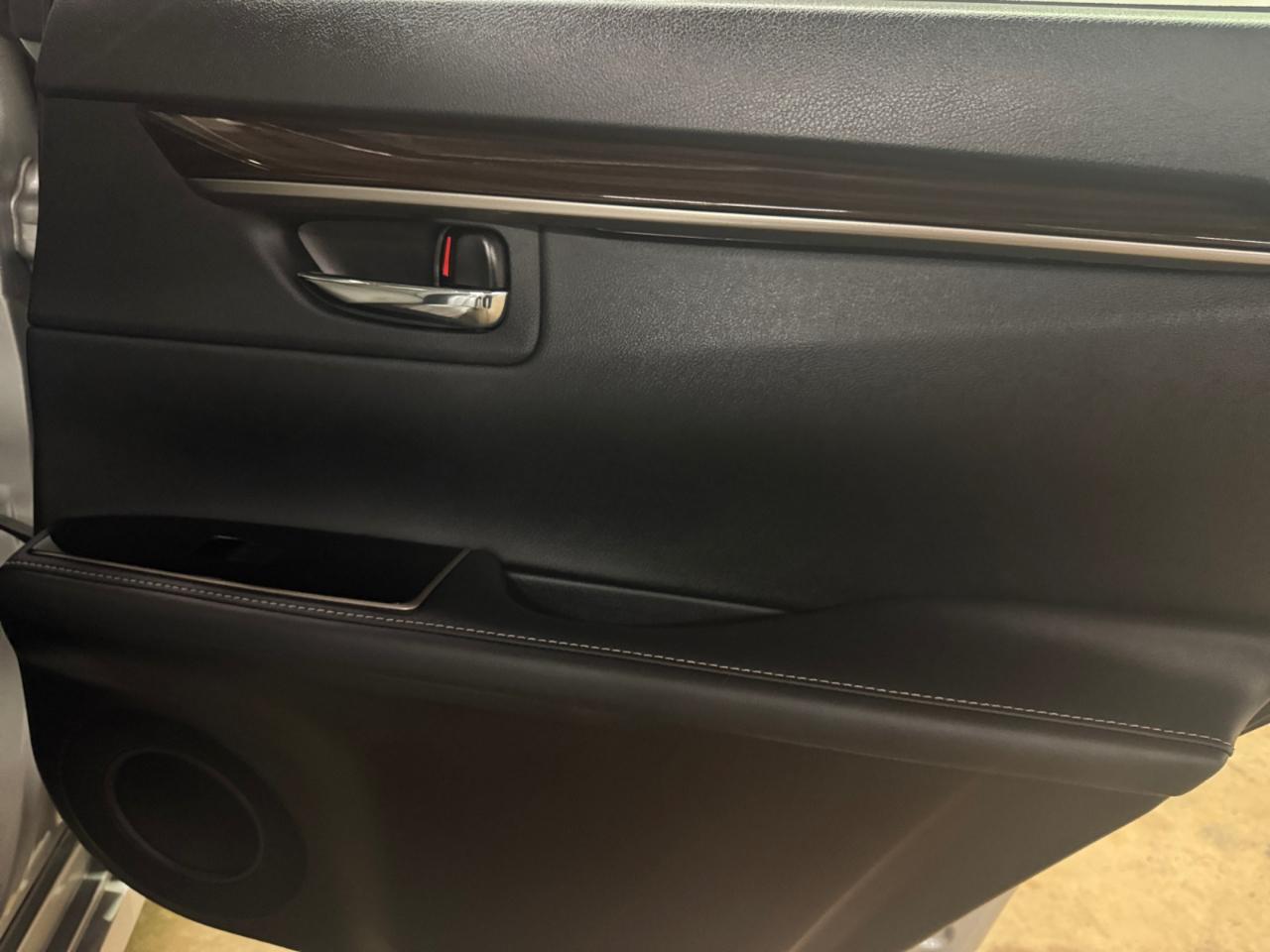 Lexus ES 350 4dr Sdn 2016