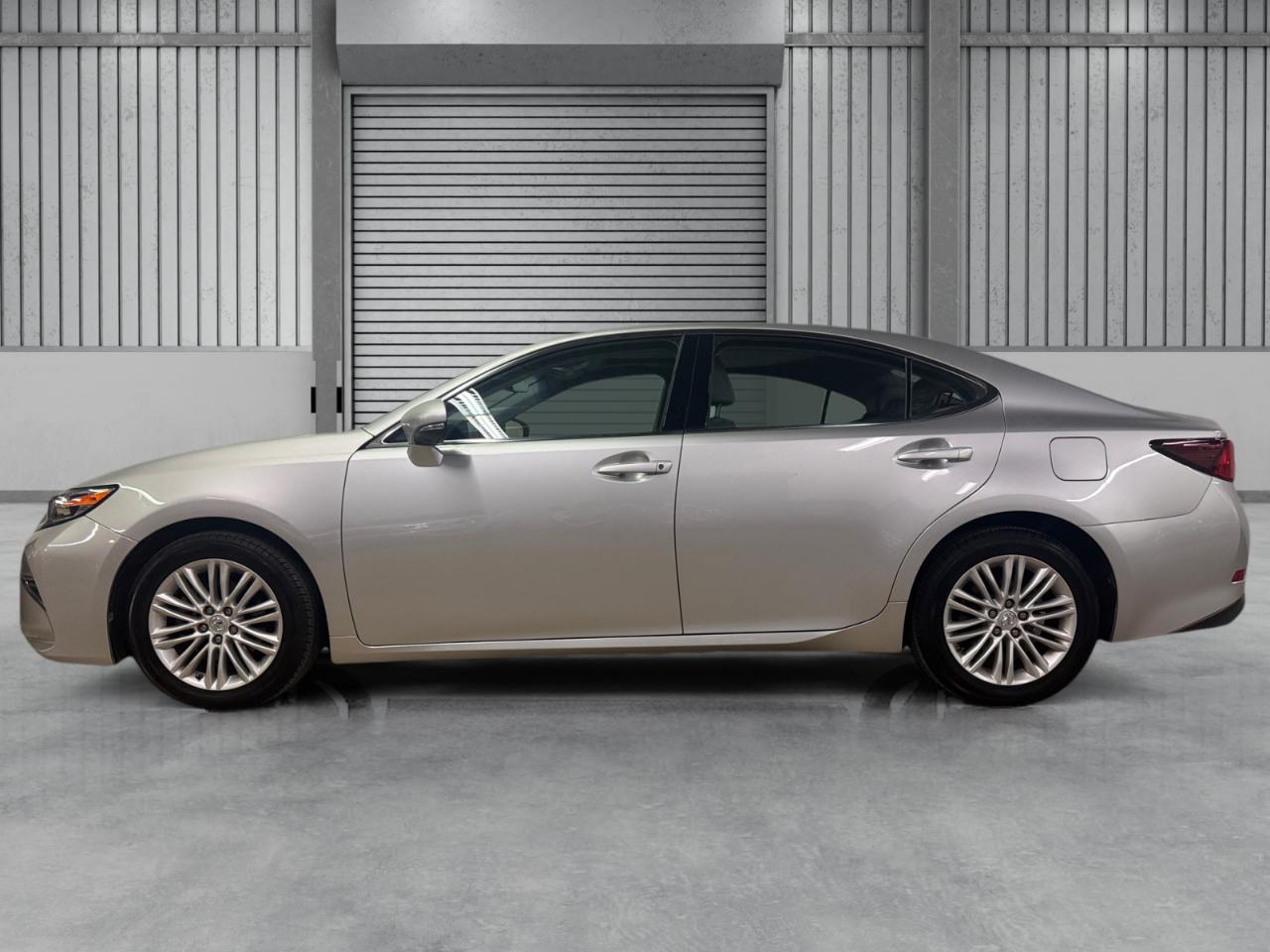 Lexus ES 350 4dr Sdn 2016