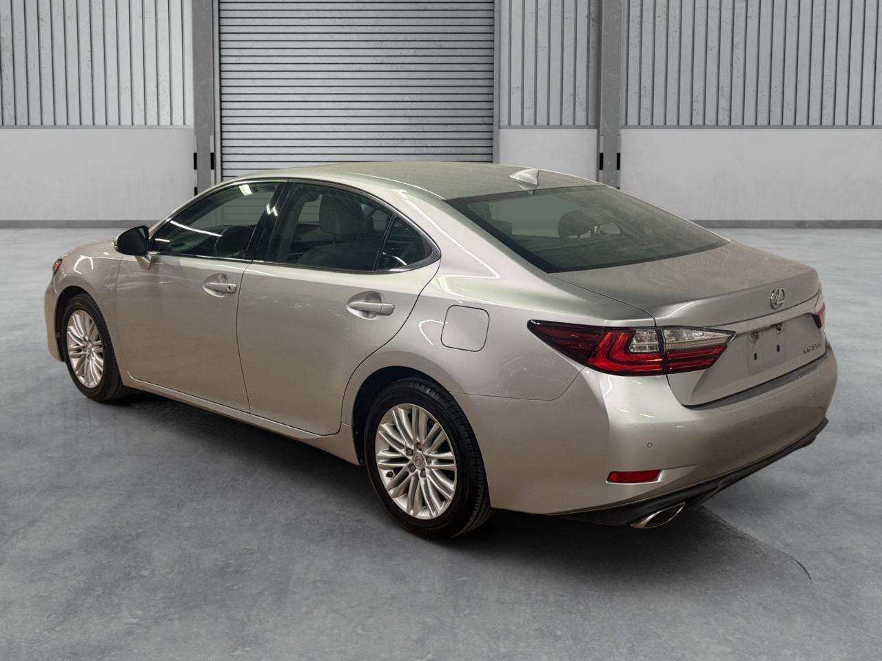 Lexus ES 350 4dr Sdn 2016