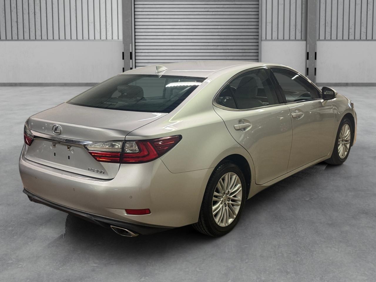 Lexus ES 350 4dr Sdn 2016