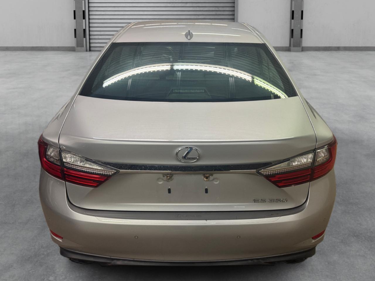 Lexus ES 350 4dr Sdn 2016