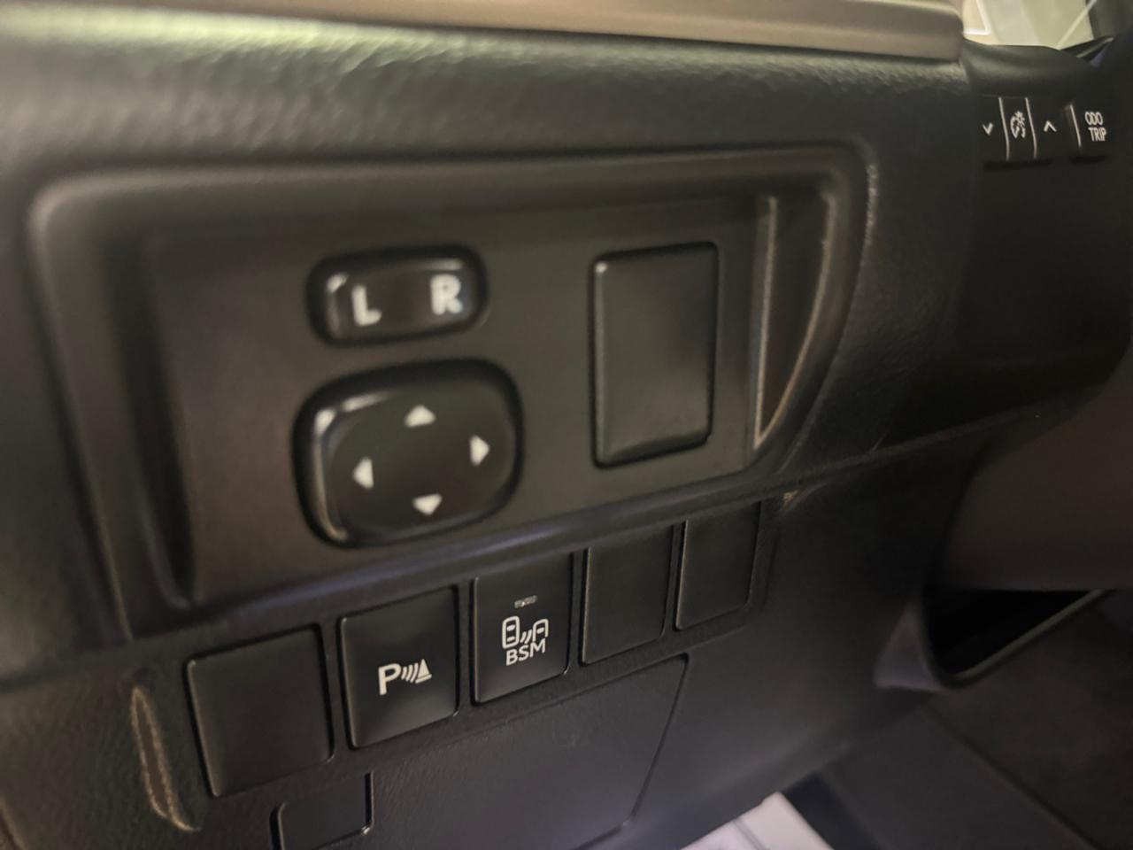 Lexus ES 350 4dr Sdn 2016