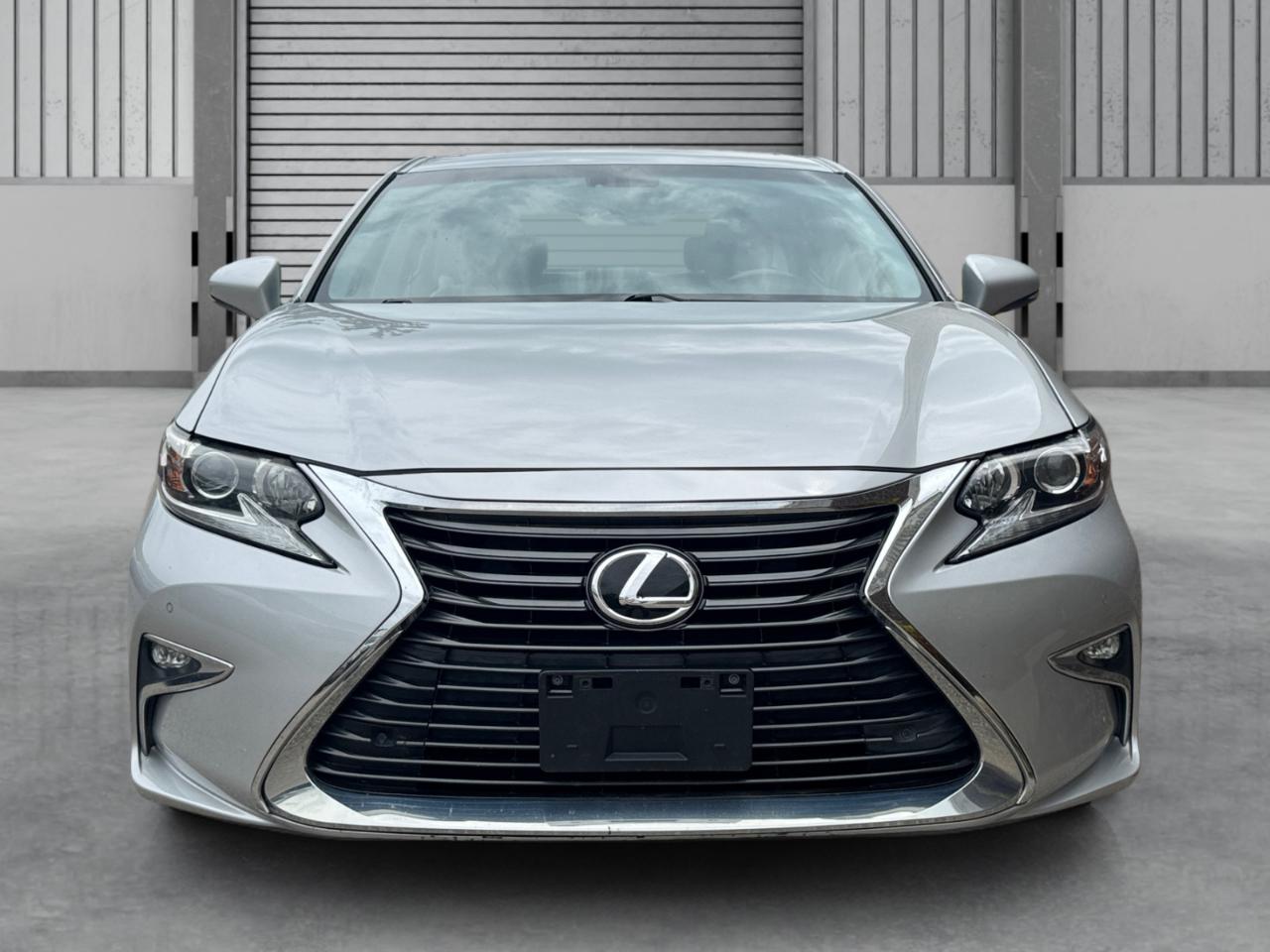 Lexus ES 350 4dr Sdn 2016