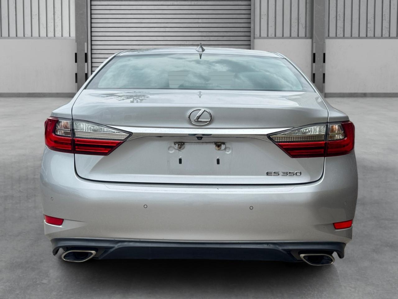 Lexus ES 350 4dr Sdn 2016