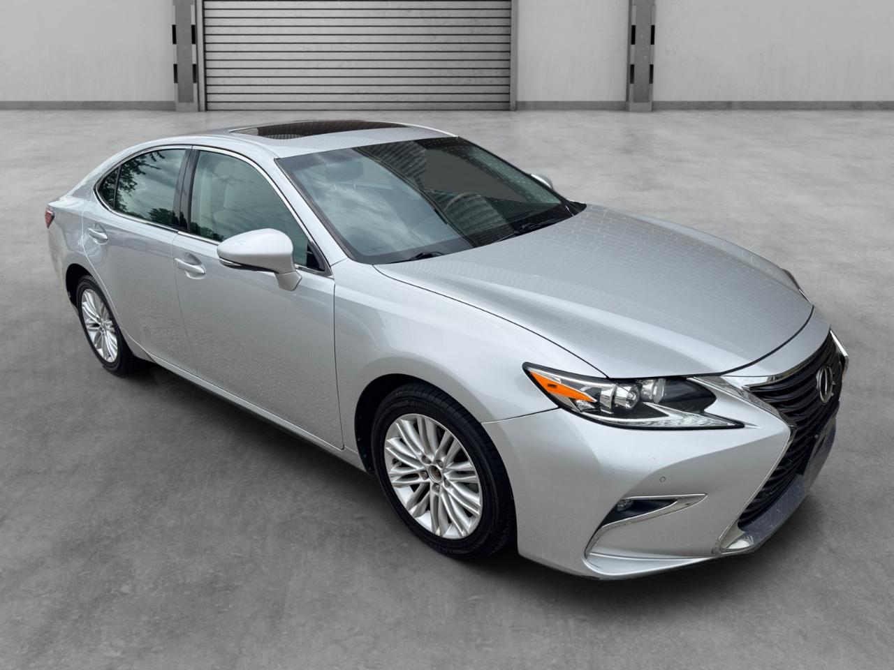 Lexus ES 350 4dr Sdn 2016