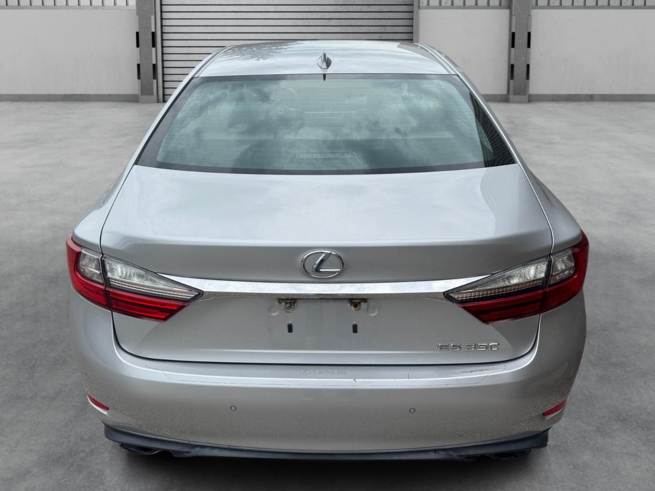 Lexus ES 350 4dr Sdn 2016